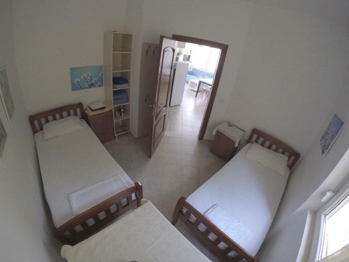 Villa Goxhi Borsh Buitenkant foto